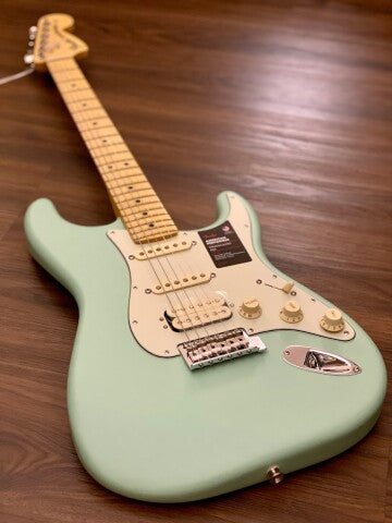 Fender American Performer Stratocaster HSS Maple FB in Satin Surf Green