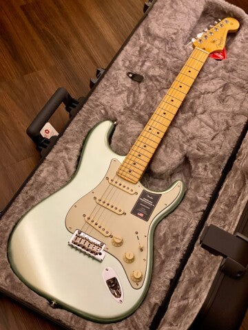 Fender American Professional II Stratocaster สี Mystic Surf Green พร้อมฟิงเกอร์บอร์ดไม้เมเปิ้ล 