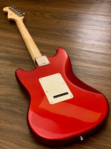 Squier Paranormal Cyclone in Candy Apple Red with Pearloid Pickguard