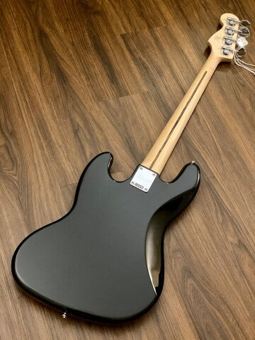 Squier Affinity Series Jazz Bass พร้อม Maple FB สีดำ