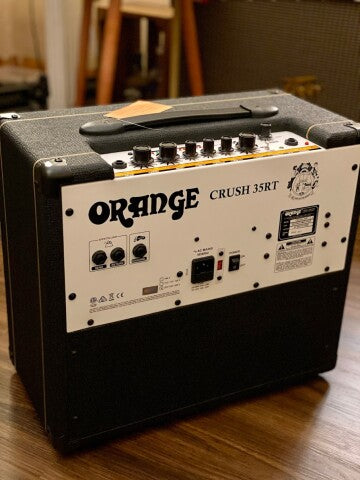 Orange Crush 35RT 1x10" 35-watt Combo Amp สีดำ