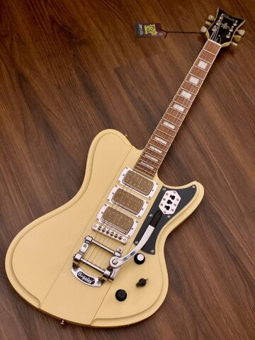 Schecter Ultra III in Ivory Pearl