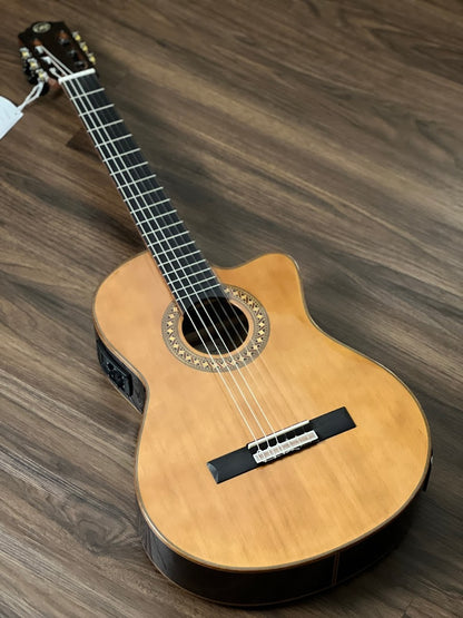 Tanglewood EM DC5 Thinline Nylon with Preamp in Natural