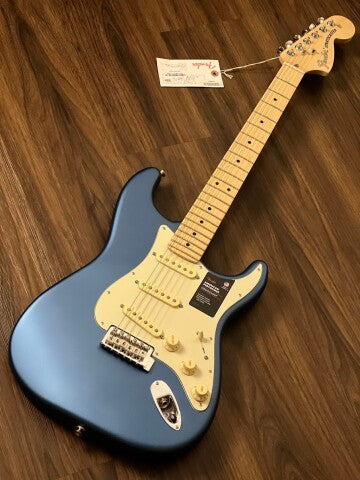 Fender American Performer Stratocaster with Maple FB in Satin Lake Placid Blue