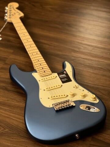 Fender American Performer Stratocaster with Maple FB in Satin Lake Placid Blue