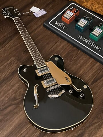 Gretsch G5622 Electromatic Center Block Double-Cut พร้อม Laurel FB ในสีดำทอง