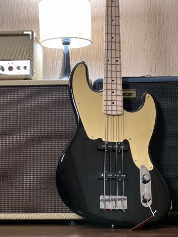 Squier Paranormal Series 54 Jazz Bass in Black