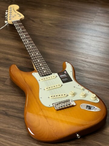 Fender American Performer Stratocaster - Honeyburst with Rosewood Fingerboard