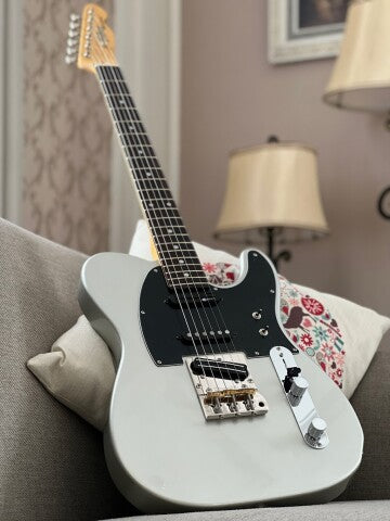 Tokai ATE213MV-3-S SG/R Breezysound Custom Shop Japan พร้อม Sustainer สีเทาเงิน