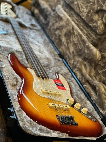 Fender Limited Edition American Professional Ash Jazz Bass with RW FB in Sienna Sunburst
