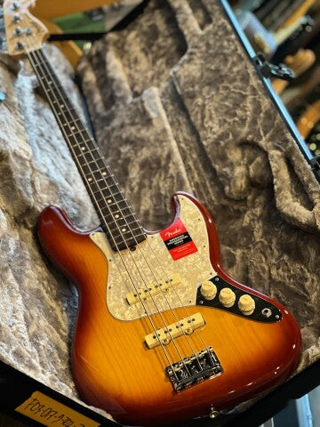 Fender Limited Edition American Professional Ash Jazz Bass with RW FB in Sienna Sunburst