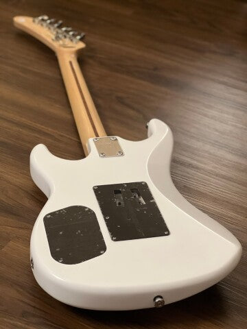 Kramer The 84 Custom Graphics The Illusionist in 3D Black White Swirl