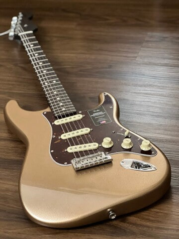 Fender Limited Edition American Professional II Stratocaster พร้อมคอ Rosewood ใน Firemist Gold