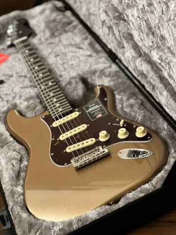 Fender Limited Edition American Professional II Stratocaster with Rosewood Neck in Firemist Gold