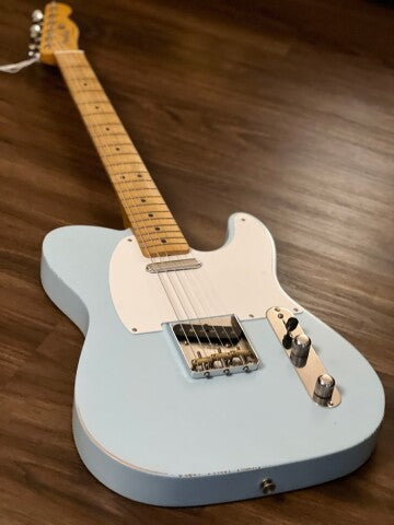 Fender Limited Edition Vintera Road Worn 50s Telecaster with Maple FB in Sonic Blue