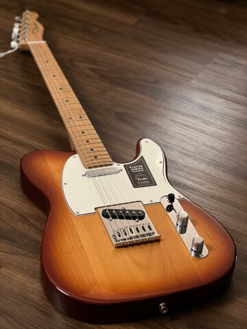 Fender Limited Edition Player Telecaster with Roasted Maple FB in Sienna Sunburst