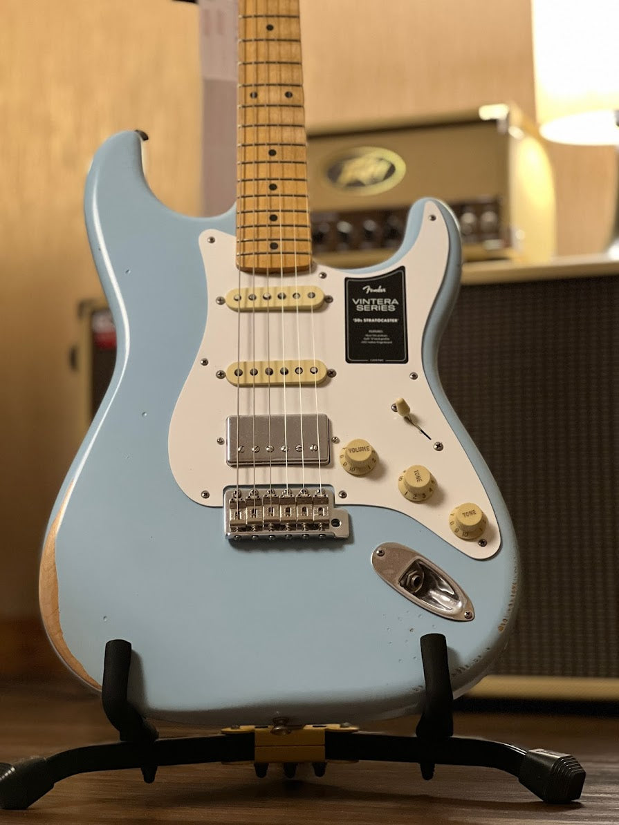 Fender Limited Edition Vintera Road Worn 50s HSS Stratocaster with Maple FB in Sonic Blue