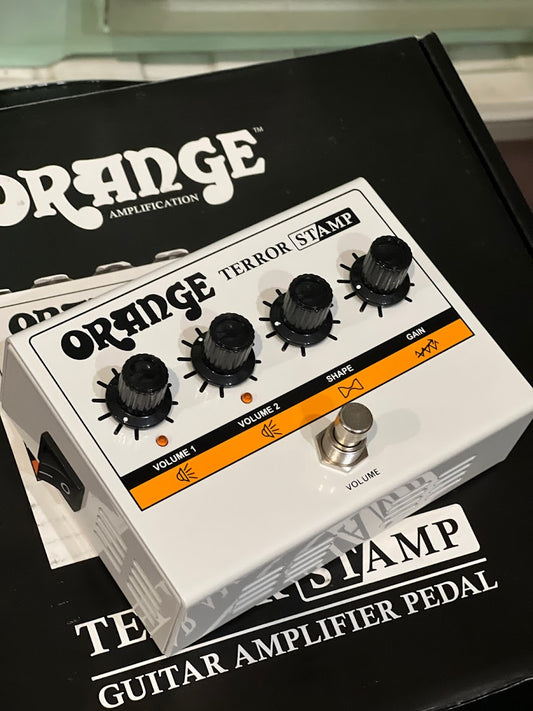 Orange Terror Stamp 20-watt Valve Hybrid กีตาร์แอมป์เหยียบ