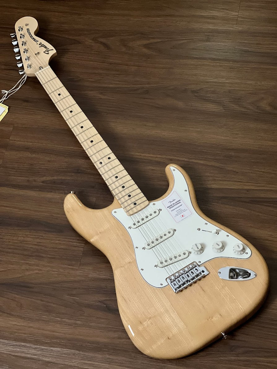 Fender Japan Traditional II 70s Stratocaster with Maple FB in 