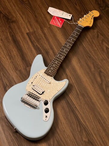 Fender Kurt Cobain Jag-Stang ใน Sonic Blue