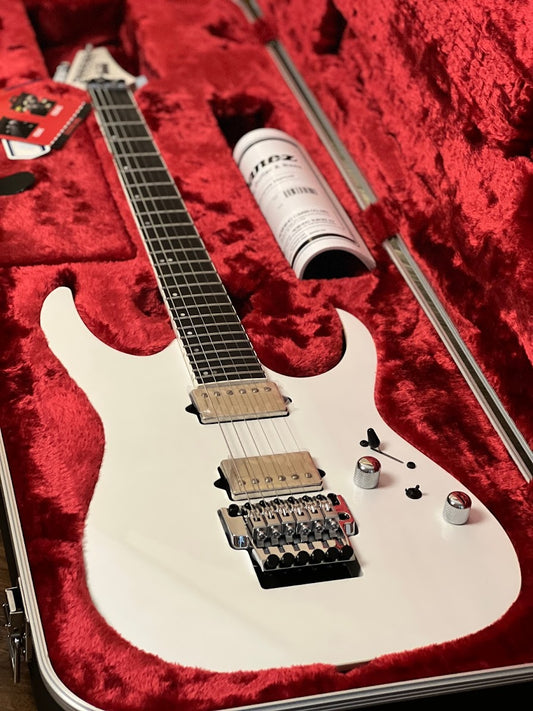 Ibanez Prestige RG5320C-PW สีขาวมุก