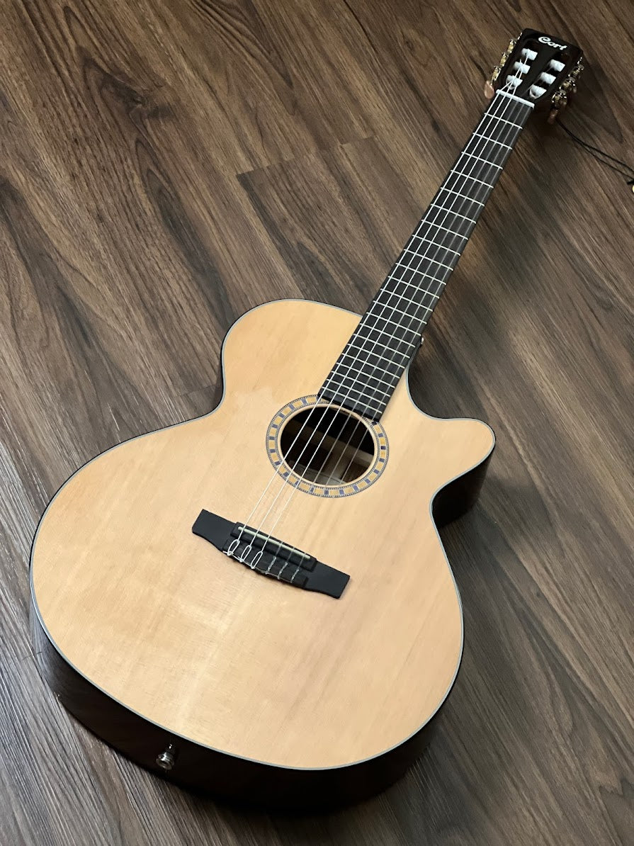 Cort CEC 7 NAT Acoustic Electric Nylon in Natural