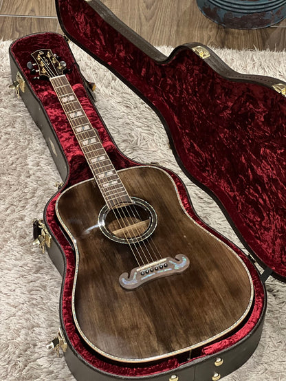 Taylor Dreadnought Deluxe Brown Hardshell Case