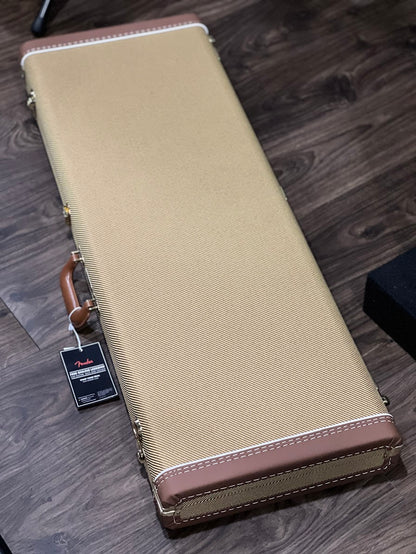 Fender Deluxe Strat/Tele Case in Tweed