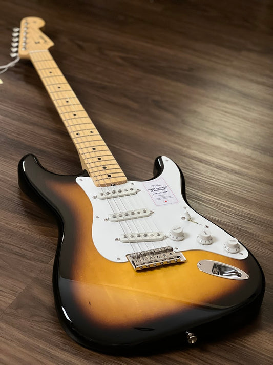 Fender Japan Traditional II 50s Stratocaster with Maple FB in 2 Tone Sunburst