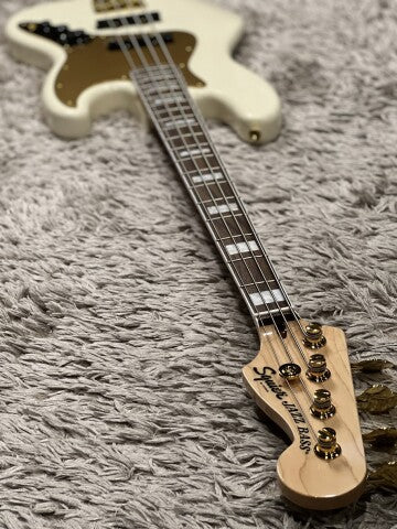 Squier 40th Anniversary Gold Edition Jazz Bass in Olympic White
