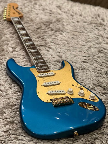 Squier 40th Anniversary Gold Edition Stratocaster in Lake Placid Blue