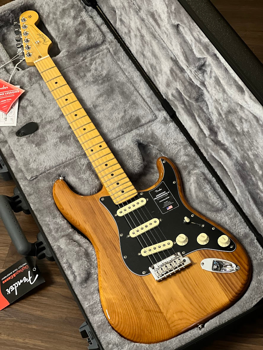 Fender American Professional II Stratocaster with Maple FB in Roasted Pine