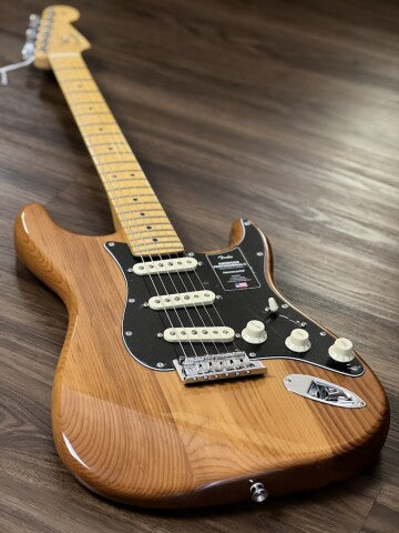 Fender American Professional II Stratocaster with Maple FB in Roasted Pine
