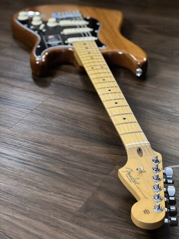 Fender American Professional II Stratocaster พร้อม Maple FB สี Roasted Pine