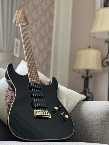 Soloking MS-1 Custom 22 HSS Flat Top Roasted Flame Maple Neck สีดำสวยงาม 