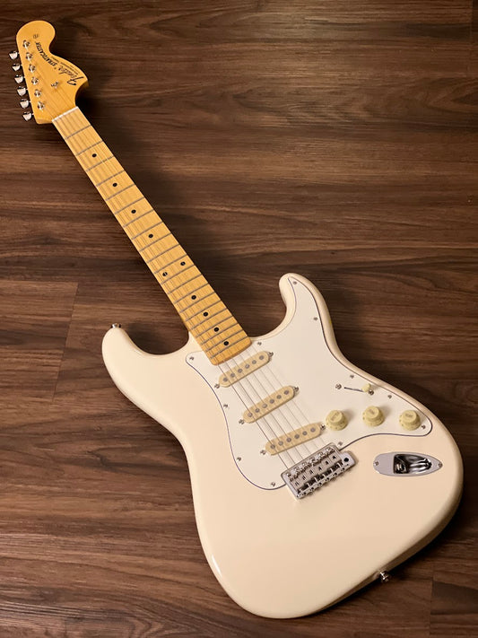 Fender JV Modified 60s Stratocaster with Maple FB in Olympic White
