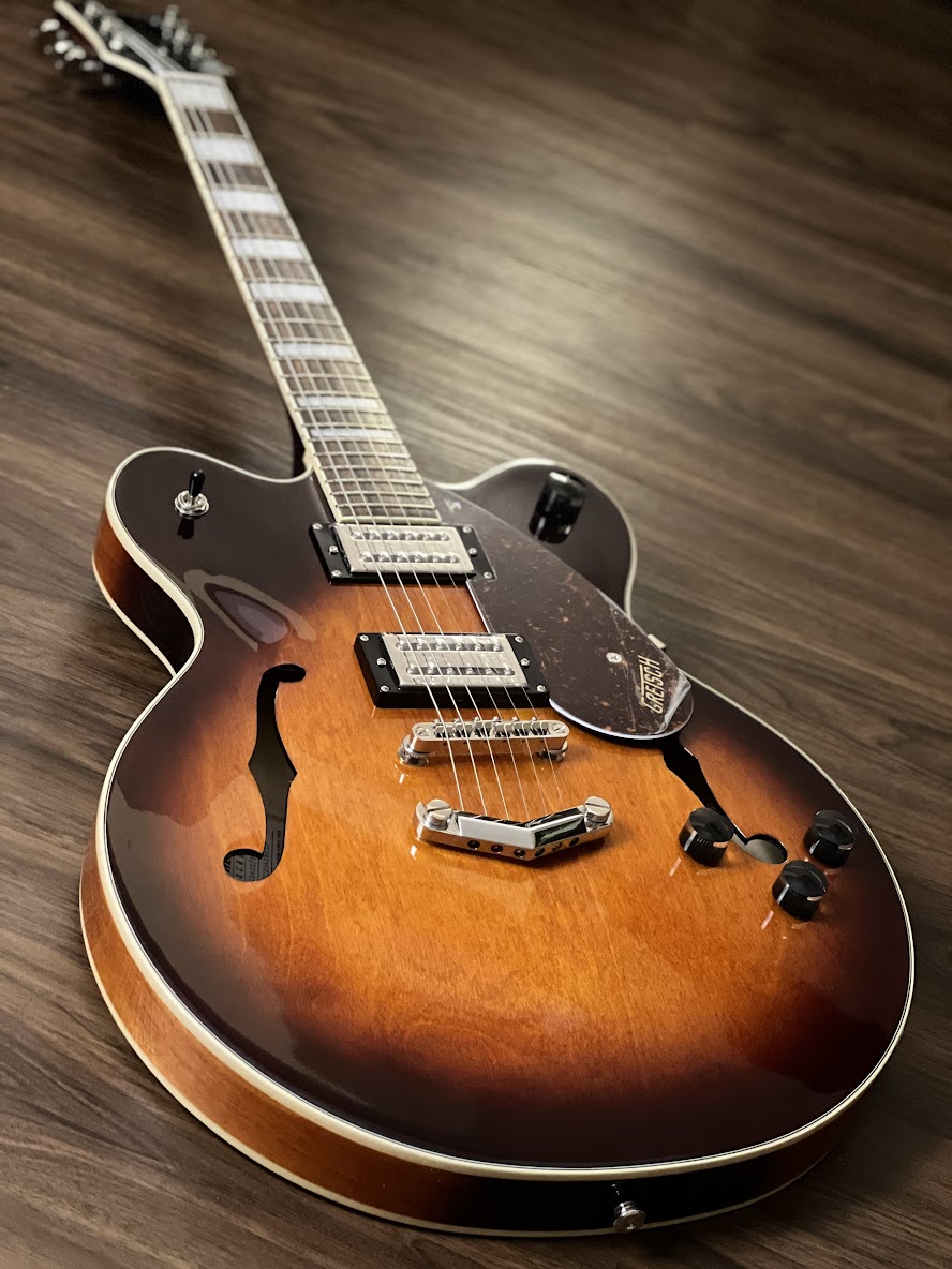 Gretsch G2622 Streamliner Centre Block with V-Stoptail in Forge Glow Maple