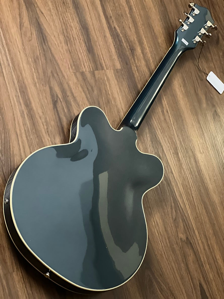 Gretsch G2622 Streamliner Centre Block with V-Stoptail in Midnight