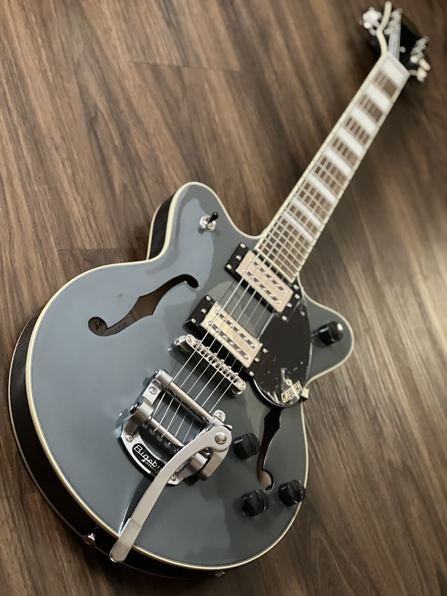 Gretsch G2655T Streamliner Centre Block Jr Double-Cut with Bigsby in Sterling Green