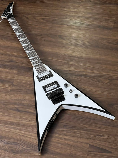 Jackson JS Series King V JS32 with Amaranth FB in White with Black Bevels