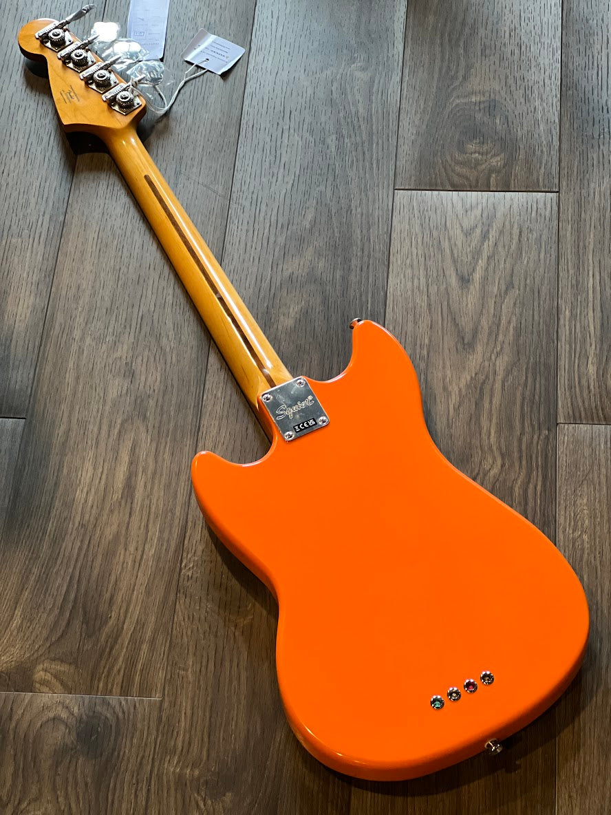 Squier FSR Classic Vibe 60s Competition Mustang Bass with Dakota Red Stripes in Capri Orange
