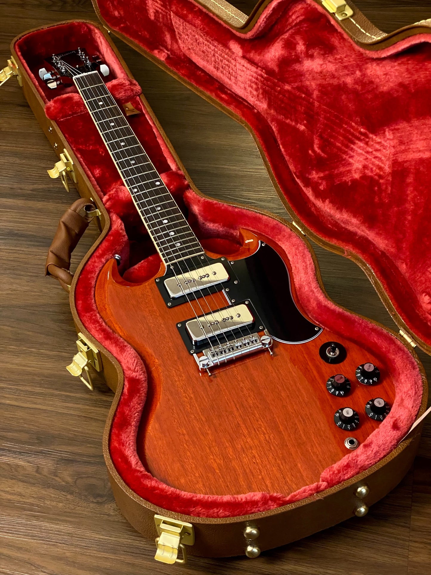 Gibson SG Special Tony Lommi 'Monkey' Vintage Cherry พร้อมเคส