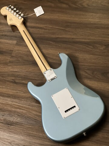 Squier FSR Affinity Series HSS Stratocaster with Laurel FB In Ice Blue Metallic