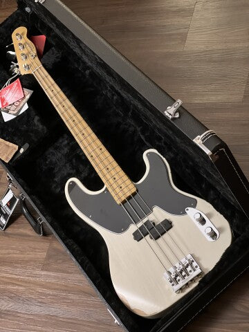 Fender Mike Dirnt Road Worn Precision Bass Guitar Maple FB สีขาวสีบลอนด์