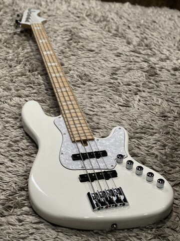 Cort Elrick NJS 4 in White