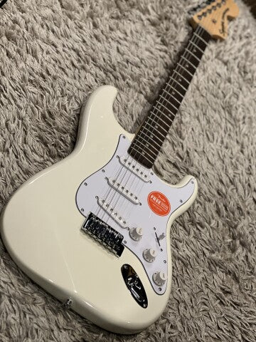 Squier FSR Affinity Series Stratocaster with Laurel FB In Olympic White