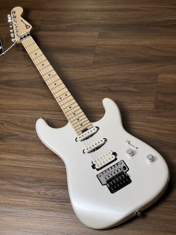 Charvel Pro-Mod San Dimas Style 1 HSS FR with Maple FB in Platinum Pearl