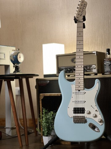 Saito S-622CS SSH with Maple in Sonic Blue