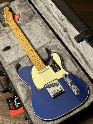 Fender American Ultra Telecaster พร้อม Maple FB สี Cobra Blue