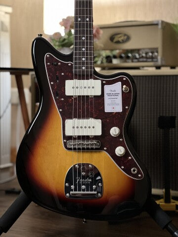 Fender Japan Traditional 60s Jazzmaster with RW FB in 3-Color Sunburst